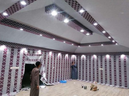 تركيب خيام عادية وملكية في المدينة المنورة