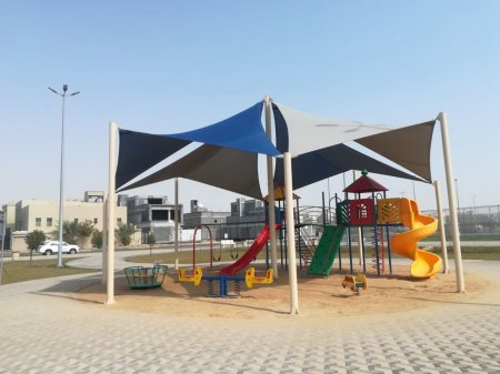 مظلات شد انشائي للحدائق العامة والخاصة بالمدينة المنورة